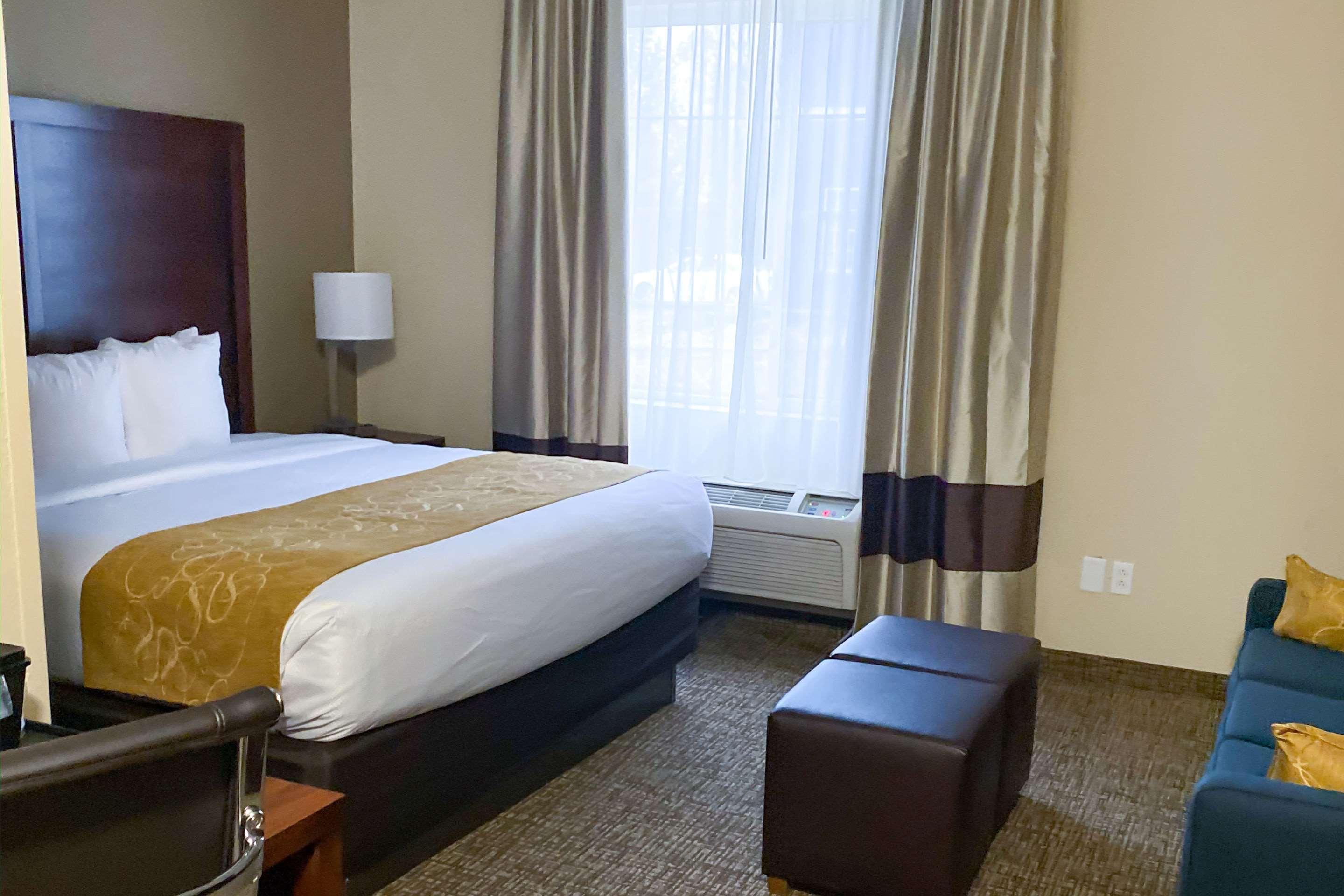 קלארקסוויל Comfort Suites מראה חיצוני תמונה