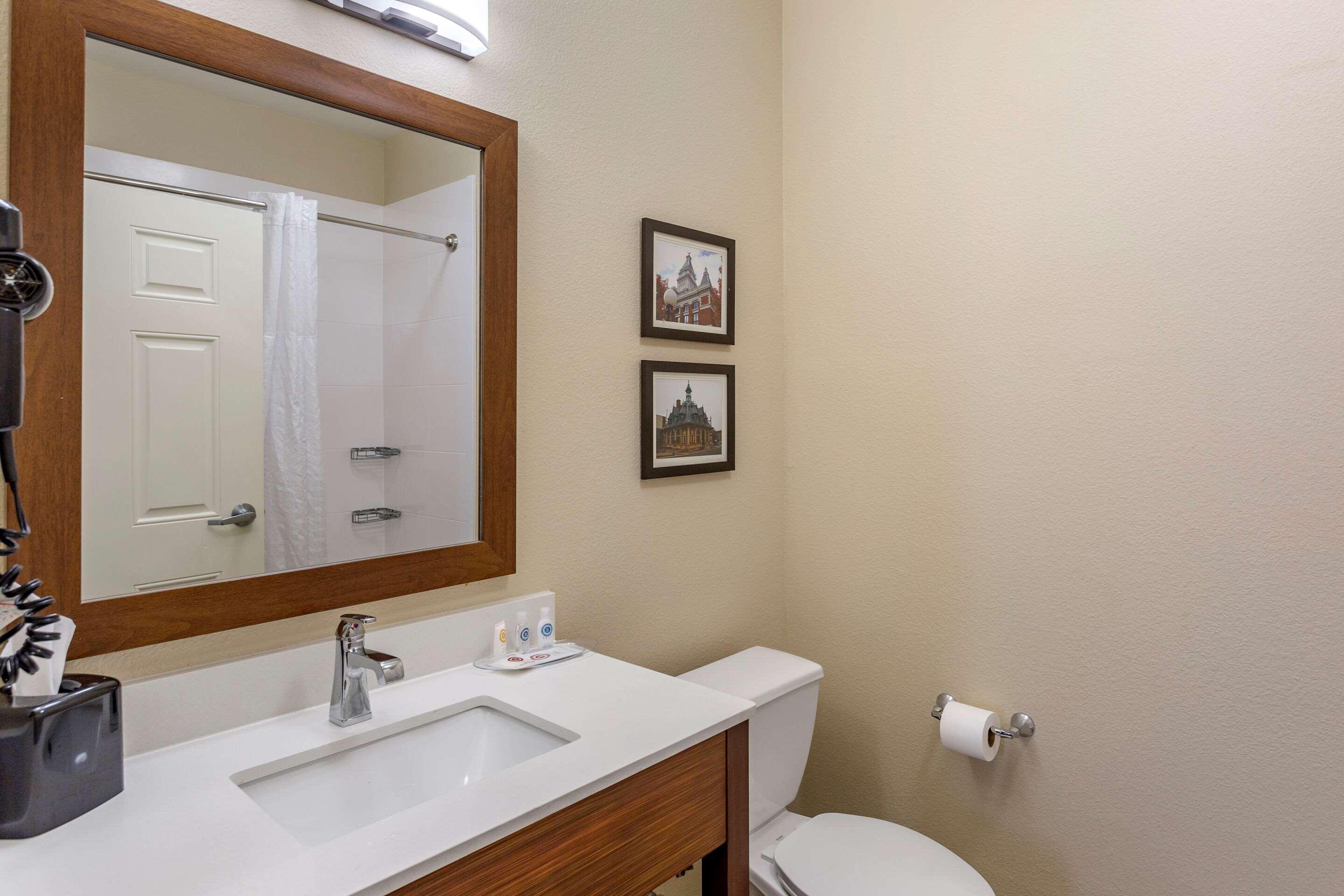 קלארקסוויל Comfort Suites מראה חיצוני תמונה